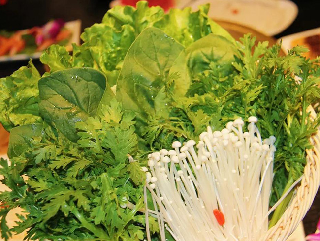 火锅疏菜面条
